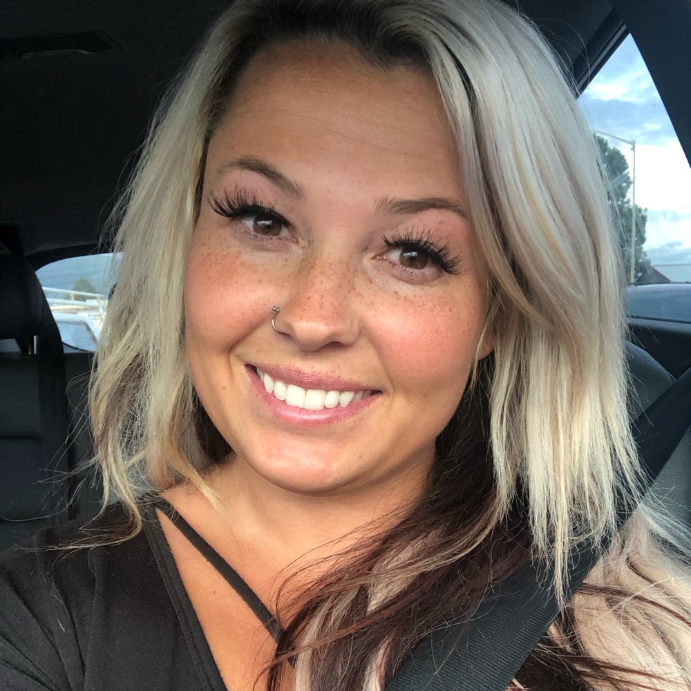 Meet your Posher, Ashley